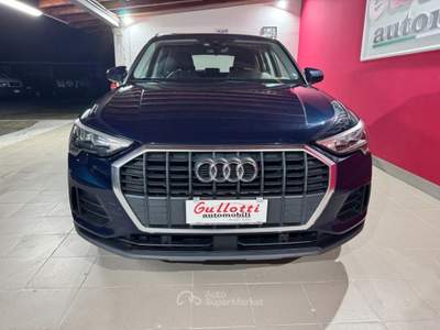 Audi Q3 2.0 TDI 150 CV S-tronic Business Blu/Azzurro usata Bronte