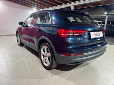 Audi Q3 2.0 TDI 150 CV S-tronic Business Blu/Azzurro usata Bronte