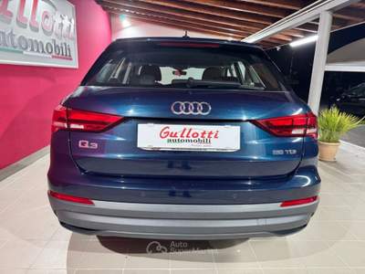 Audi Q3 2.0 TDI 150 CV S-tronic Business Blu/Azzurro usata Bronte