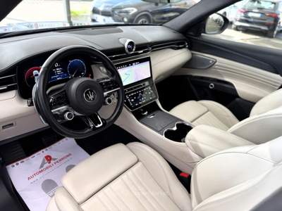 Maserati Grecale 2.0 MHEV 300cv AWD GT (Pelle/APP/Led/Retro) Blu/Azzurro usata Castellaneta