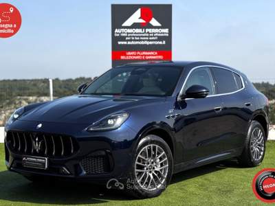 Maserati Grecale 2.0 MHEV 300cv AWD GT (Pelle/APP/Led/Retro) Blu/Azzurro usata Castellaneta