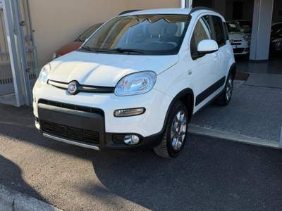 Fiat Panda PANDA 4X4 Bianco usata Sant'Antimo Fiat Panda PANDA 4X4 Bianco usata Sant'Antimo