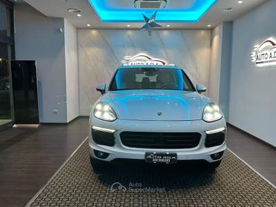 Porsche Cayenne 3.0 Diesel Bianco usata Prato