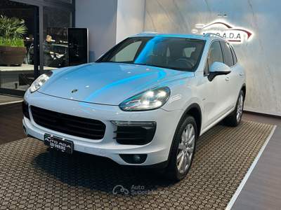 Porsche Cayenne 3.0 Diesel Bianco usata Prato
