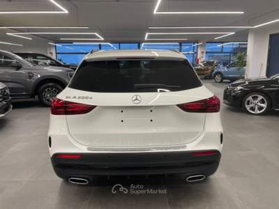 Mercedes-Benz GLA 2.0 d 150 CV AMG Premium Bianco usata Alcamo