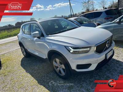 Volvo XC40 XC40 T2 Core Bianco usata Cinisi