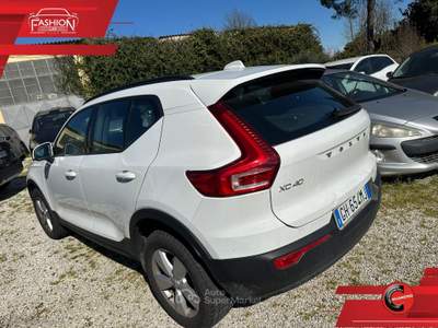 Volvo XC40 XC40 T2 Core Bianco usata Cinisi