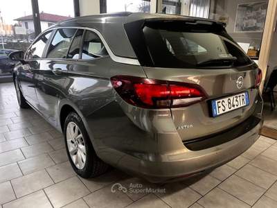 Opel Astra Astra Astra 1.6 CDTi 110CV Start&amp;Stop Sports Tourer Innovation Grigio usata Somma Lombardo