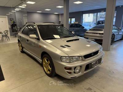 Subaru Impreza Impreza CW 2.0i T 16v Sport Look 4wd cat. Argento usata Baveno