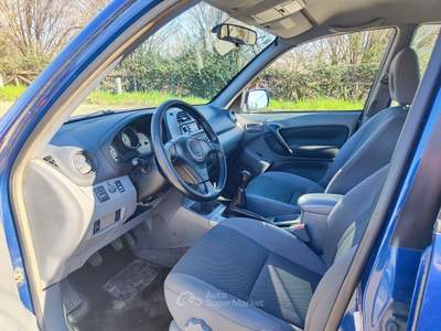 Toyota RAV4 RAV 2.0 benzina Blu/Azzurro usata TORINO