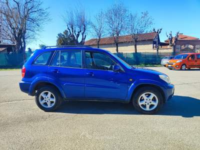 Toyota RAV4 RAV 2.0 benzina Blu/Azzurro usata TORINO