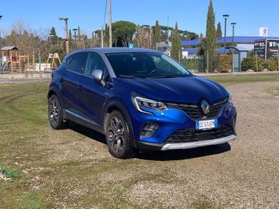 Renault Captur 1.6 PHEV E-TECH 160cv INTENS Blu/Azzurro usata Chiusi