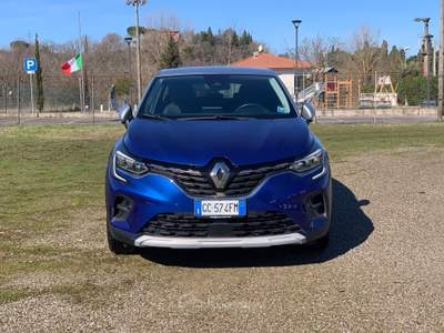 Renault Captur 1.6 PHEV E-TECH 160cv INTENS Blu/Azzurro usata Chiusi