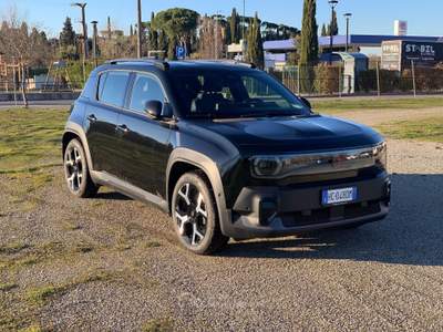 Renault 4 52kWh techno 150 cv comfort range Nero usata Chiusi