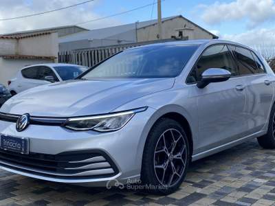 Volkswagen Golf 8 Life 2.0 TDI 116CV Argento usata Borgetto