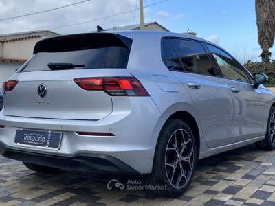 Volkswagen Golf 8 Life 2.0 TDI 116CV Argento usata Borgetto