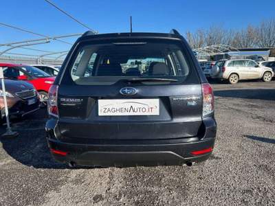 Subaru Forester 2.0D XS Exclusive 4X4 - 1 PROPRIETARIO- EURO5 Grigio usata Borgo San Giacomo