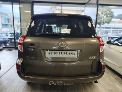 Toyota RAV4 RAV 4 RAV4 2.2 D-4D 150 CV DPF Luxury Oro usata Montecatini-Terme