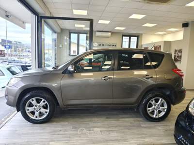 Toyota RAV4 RAV 4 RAV4 2.2 D-4D 150 CV DPF Luxury Oro usata Montecatini-Terme