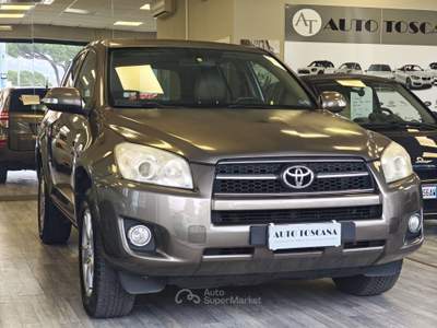 Toyota RAV4 RAV 4 RAV4 2.2 D-4D 150 CV DPF Luxury Oro usata Montecatini-Terme