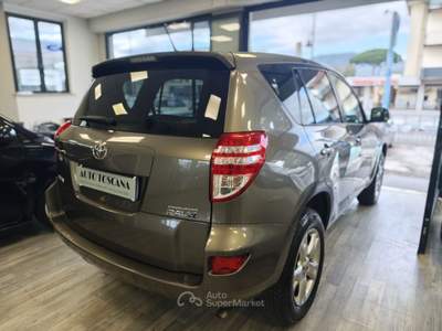Toyota RAV4 RAV 4 RAV4 2.2 D-4D 150 CV DPF Luxury Oro usata Montecatini-Terme