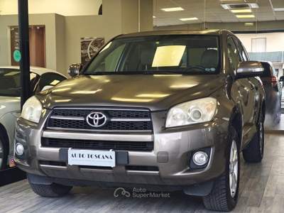 Toyota RAV4 RAV 4 RAV4 2.2 D-4D 150 CV DPF Luxury Oro usata Montecatini-Terme