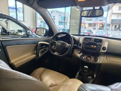 Toyota RAV4 RAV 4 RAV4 2.2 D-4D 150 CV DPF Luxury Oro usata Montecatini-Terme