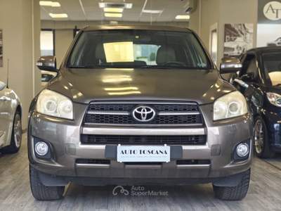 Toyota RAV4 RAV 4 RAV4 2.2 D-4D 150 CV DPF Luxury Oro usata Montecatini-Terme
