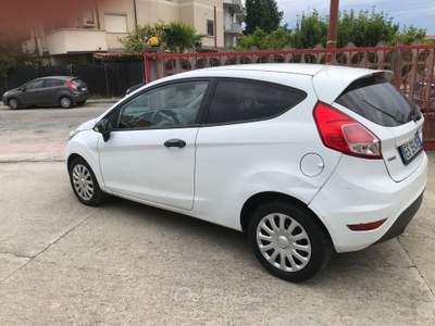 Ford Fiesta Ford Fiesta van usata Caulonia