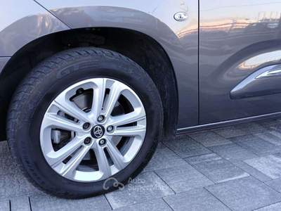 Toyota Proace LOUNGE * 7 POSTI * Grigio usata Pescantina
