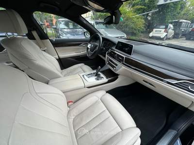 BMW Serie 7 730d 730 730d xDrive Luxury Nero usata San Lazzaro di Savena