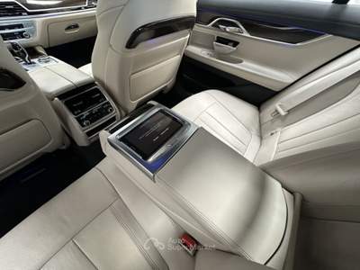 BMW Serie 7 730d 730 730d xDrive Luxury Nero usata San Lazzaro di Savena