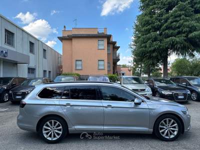 Volkswagen Passat Variant 2.0 TDI DSG Highline BlueMotion Technology Grigio usata San Lazzaro di Savena