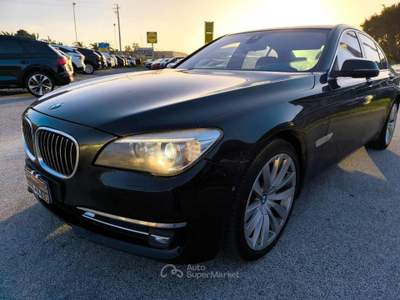 BMW Serie 7 730d d xDrive Futura Nero usata Milazzo