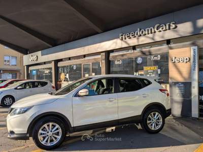 Nissan Qashqai 1.2 DIG-T Visia Bianco usata Parma