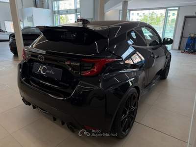 Toyota Yaris 1.6 Turbo 3 porte GR Yaris Circuit Nero usata Savona