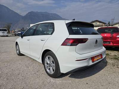 Volkswagen Golf 2.0 TDI 115 CV SCR Life Bianco usata Lavis