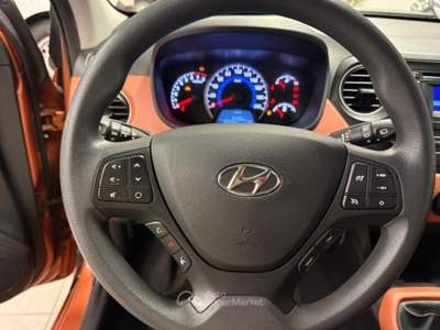 Hyundai i10 1.0 MPI Login Bronzo usata Siena
