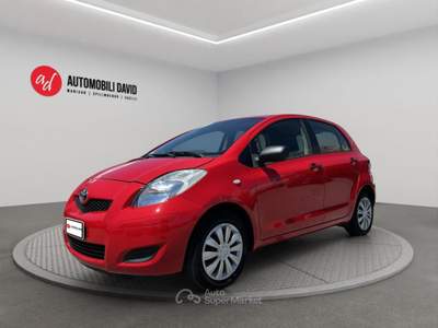 Toyota Yaris 1.0 5 porte Rosso usata Maniago