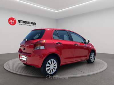 Toyota Yaris 1.0 5 porte Rosso usata Maniago