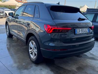 Audi Q3 unico proprietario zero sinistri km certificati in fattura Grigio usata Trentola Ducenta