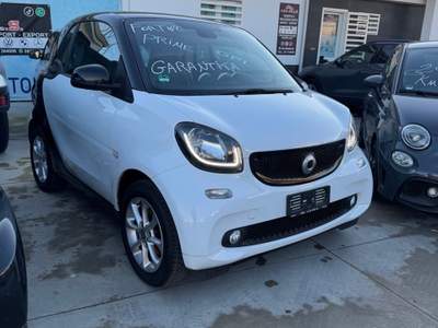 Smart ForTwo unico proprietario zero sinistri km certificati in fattura Bianco usata Trentola Ducenta