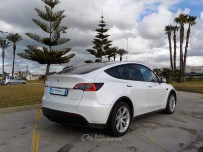 Tesla Model Y Long Range AWD Bianco usata Gallipoli
