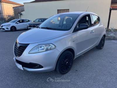 Lancia Ypsilon 1.3 mjt Gold s&s 95cv Grigio usata Agliana