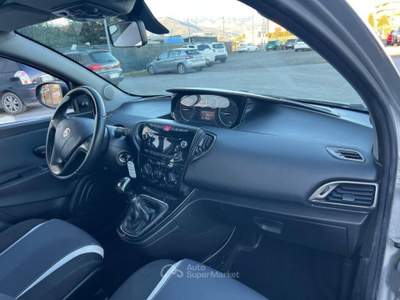 Lancia Ypsilon 1.3 mjt Gold s&s 95cv Grigio usata Agliana