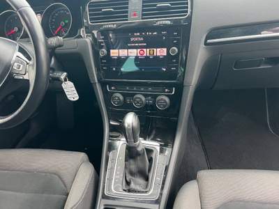 Volkswagen Golf Golf var. 1.4 tgi Executive 110cv dsg Bianco usata Agliana