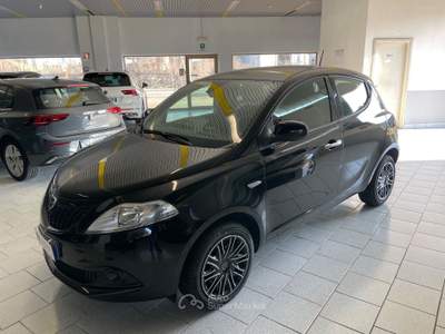 Lancia Ypsilon 5 porte S&S Hybrid Oro Posti Nero usata Gozzano