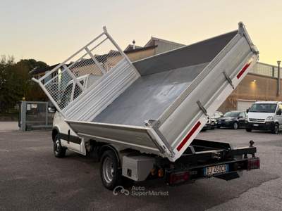 Iveco Daily 35C 15 RIBALTABILE TRILATERALE usata Pianiga