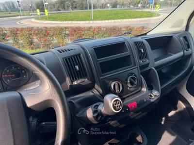 Peugeot Boxer Boxer 330 2.2 Bluehdi 120 S&amp;S Pc-Tm Furgone Bianco usata Cassola