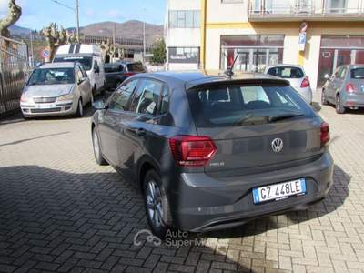 Volkswagen Polo  5p 1.0 tsi Comfortline 95cv Grigio usata Busalla